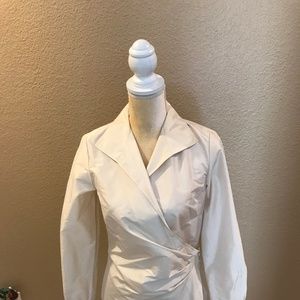 Ellen Tracy FRONT WRAP BLOUSE IN IVORY SIZE 4  NWT